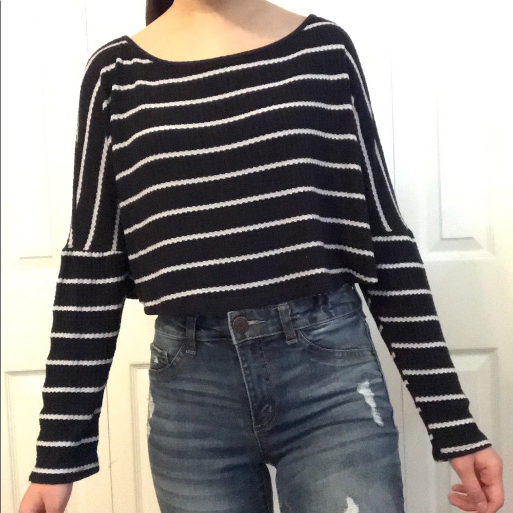 🌟4 for $20 blue and white striped sweater